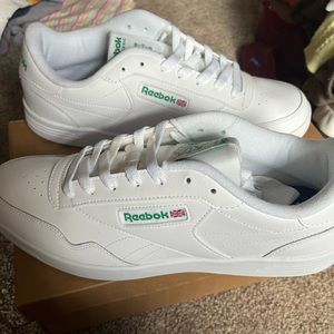 Reebok Mens shoes brand new size 11.5